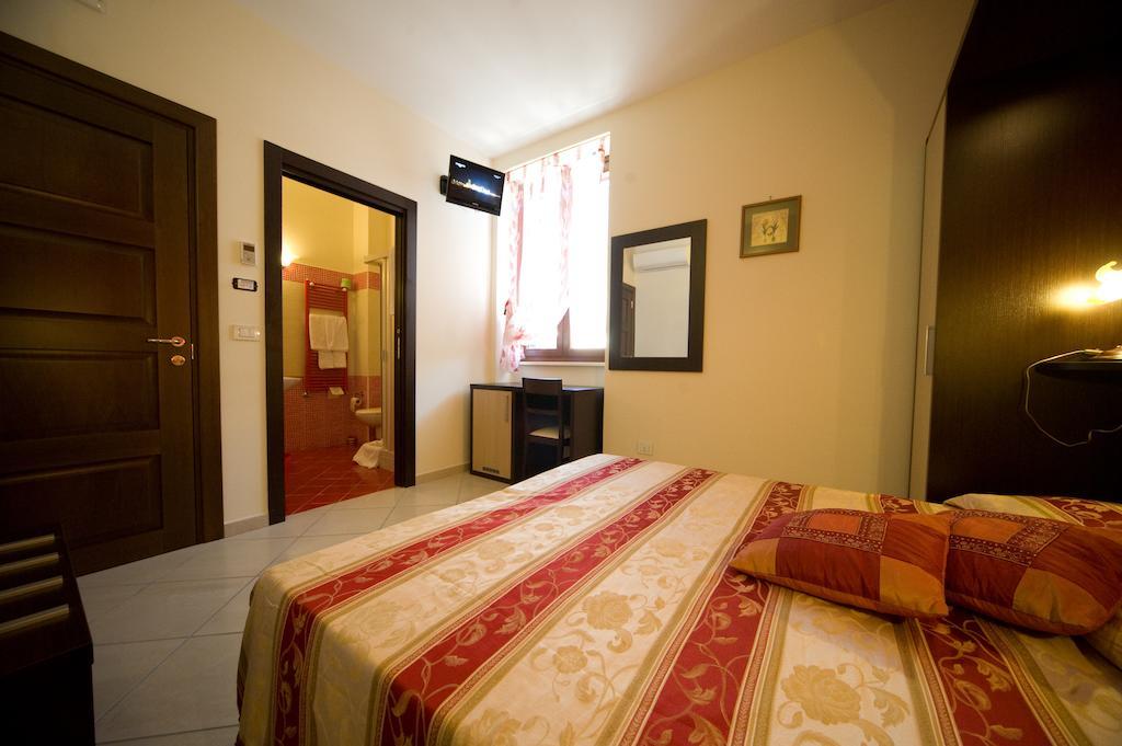 Quattro Ducati Hotel Trani Pokój zdjęcie