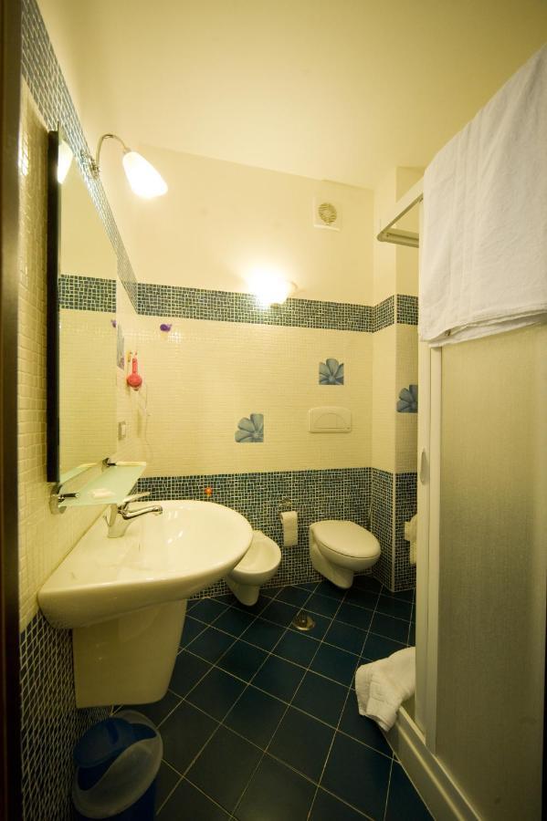 Quattro Ducati Hotel Trani Zewnętrze zdjęcie